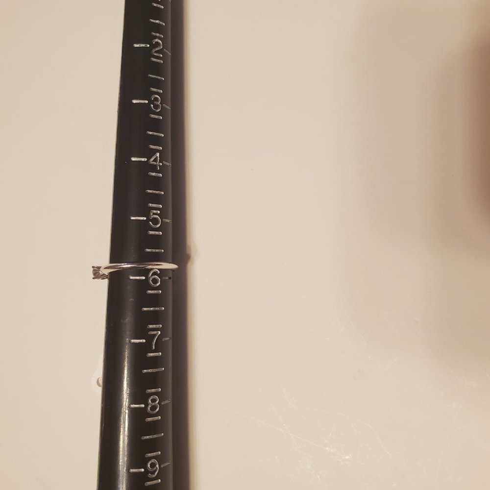 Brand new  14K white gold Solitaire diamond engage - Picture 7 of 7